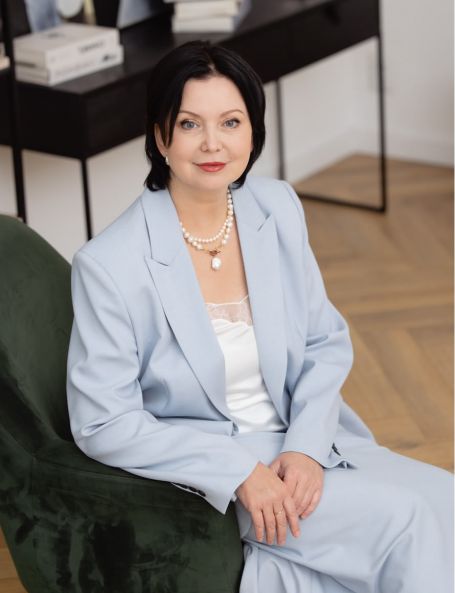 Марина Ненарокова